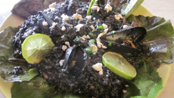 Crni rižot Black risotto (cuttlefish,sepia)